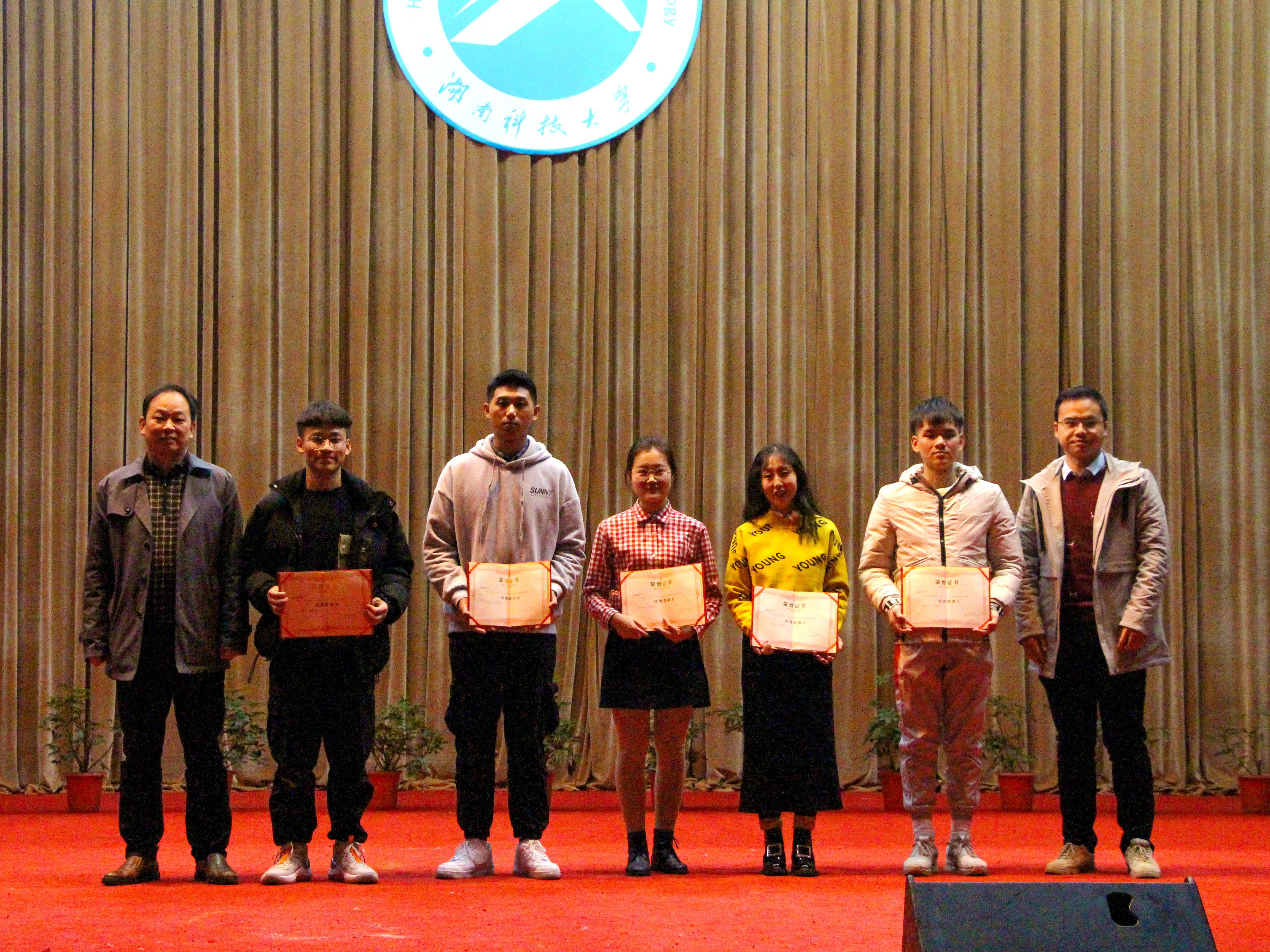 55ef3fcd949a4e48b951b632565117ad.jpg 55ef3fcd949a4e48b951b632565117ad.jpg