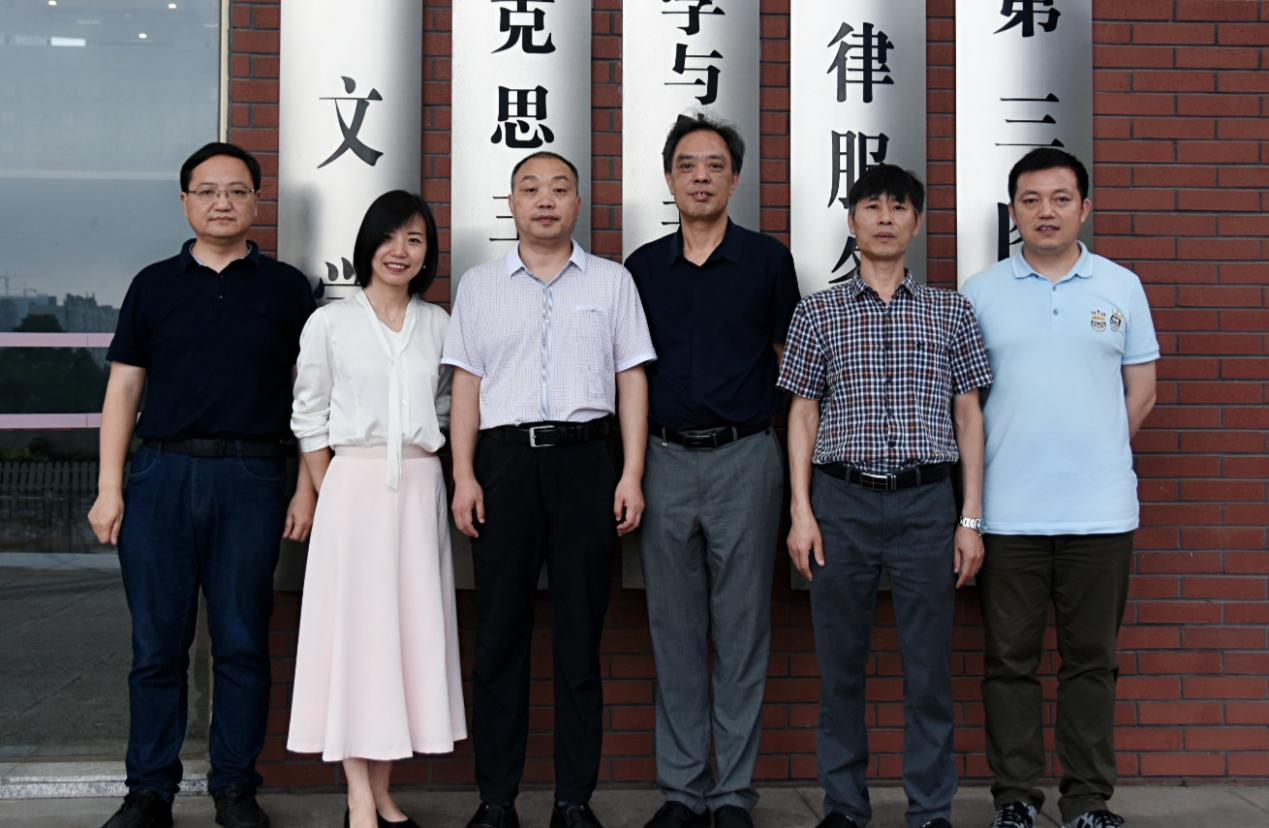 18c172b7b5c546ff8b4e8ceb76a6b11c.png 18c172b7b5c546ff8b4e8ceb76a6b11c.png