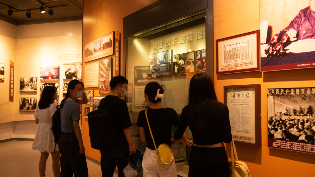 ee630b9c921d45ada21e966684714920.png ee630b9c921d45ada21e966684714920.png